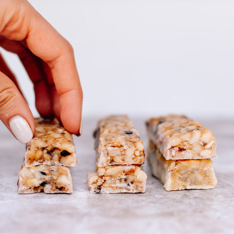 Blueberry White Chocolate Macadamia Nut Snack Bar (12 Bars)