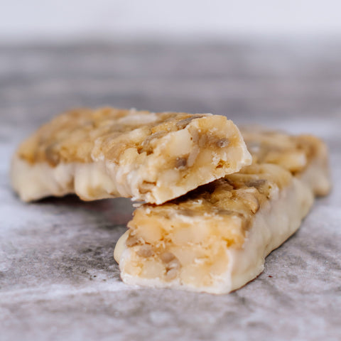 Coconut White Chocolate Macadamia Nut Snack Bar (12 Bars)