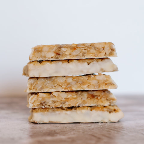 White Chocolate Macadamia Nut Snack Bar (12 Bars)