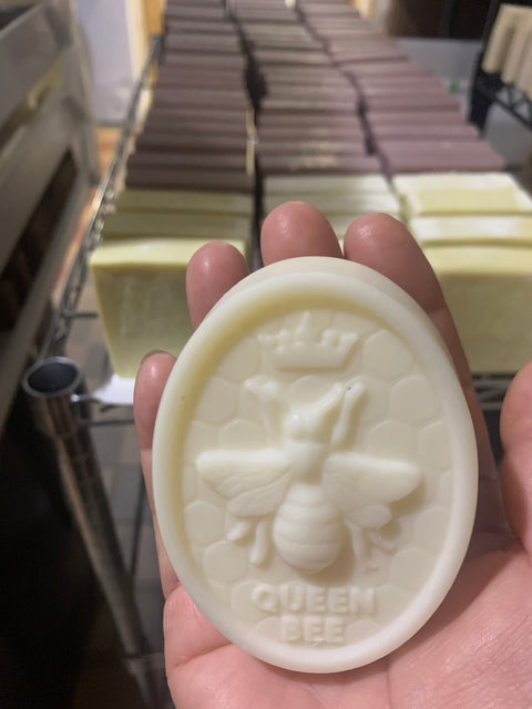 Tallow Queen Bee soap with Linen scent 3.185oz