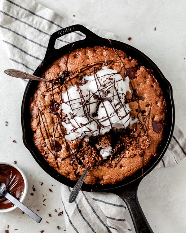 Peanut Butter Chocolate Chip Oatmeal Skillet